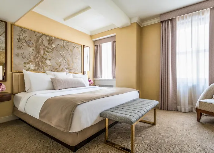 Warwick Allerton Hotel