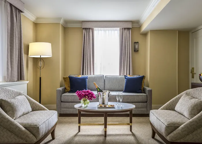 Warwick Allerton Hotel