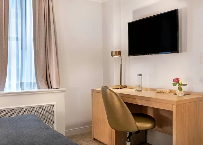 Warwick Allerton 4* Chicago