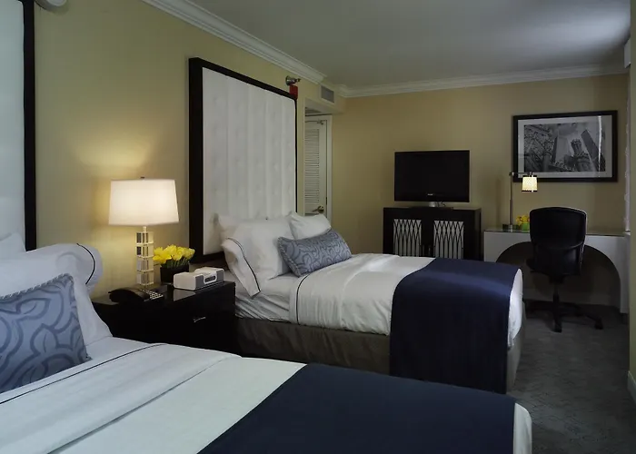 Warwick Allerton Hotel 4*